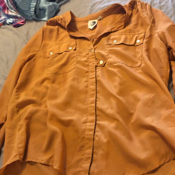 Mustard colored button up NWOT YB - Picture 4 of 11